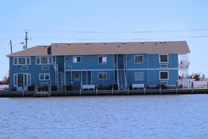 thumbnail: Exterior detail