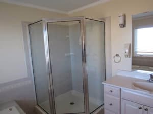 thumbnail: Bathroom shower