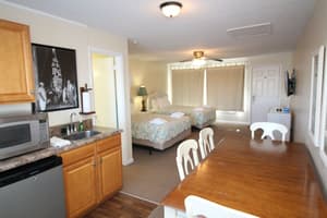 thumbnail: In-room dining