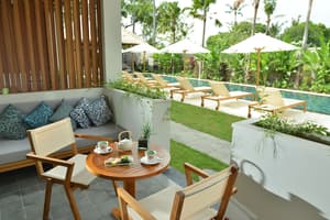 thumbnail: Porch