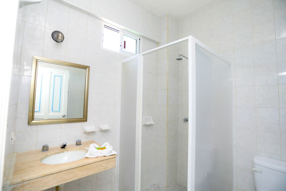 Bathroom shower