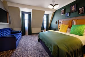 thumbnail: Room