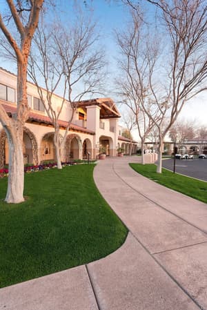 thumbnail: Exterior