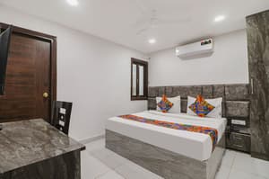 FabHotel Roadway Inn