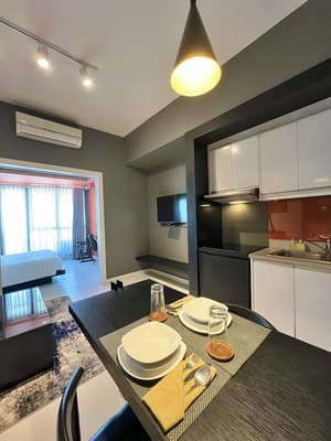 thumbnail: In-room dining