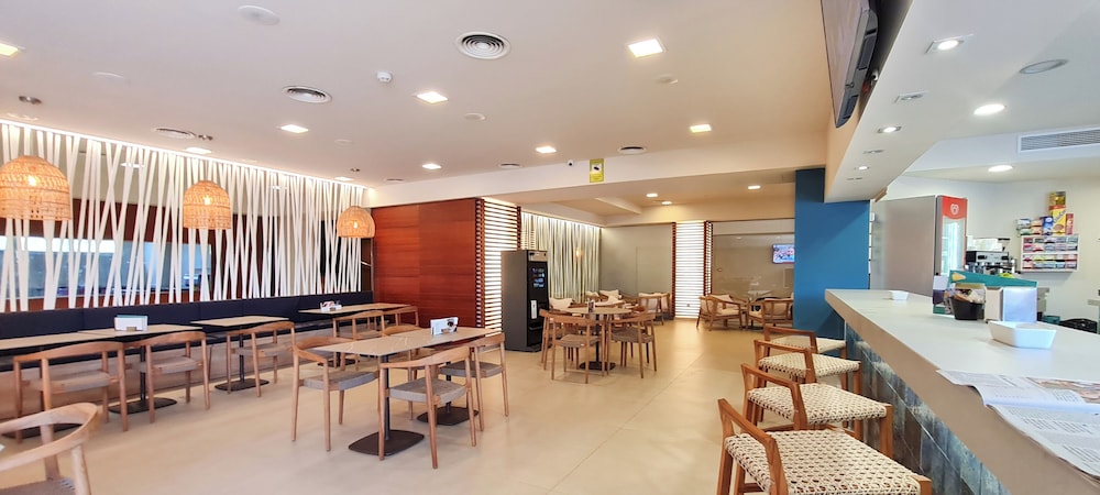 Coffee shop