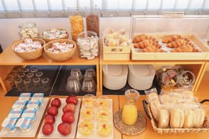 thumbnail: Breakfast area