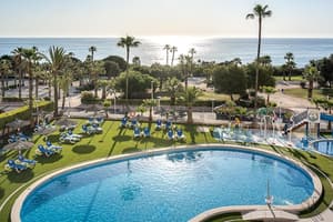 thumbnail: Outdoor pool