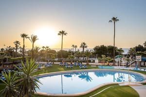 thumbnail: Outdoor pool