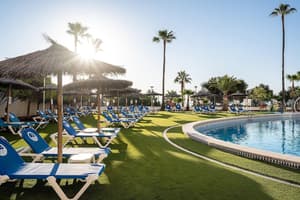 thumbnail: Outdoor pool