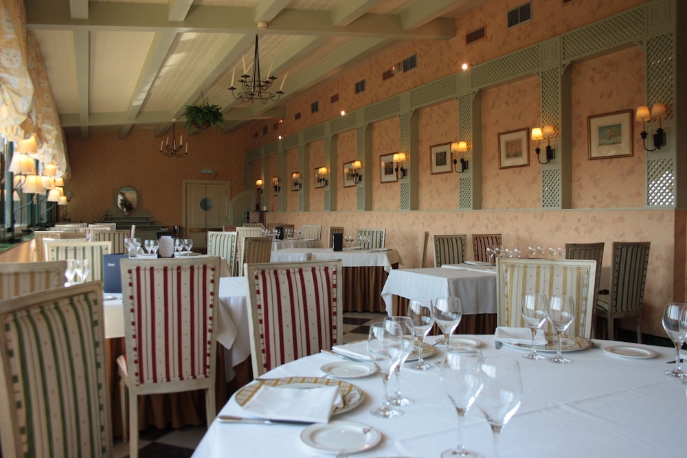 Restaurant-cafeteria