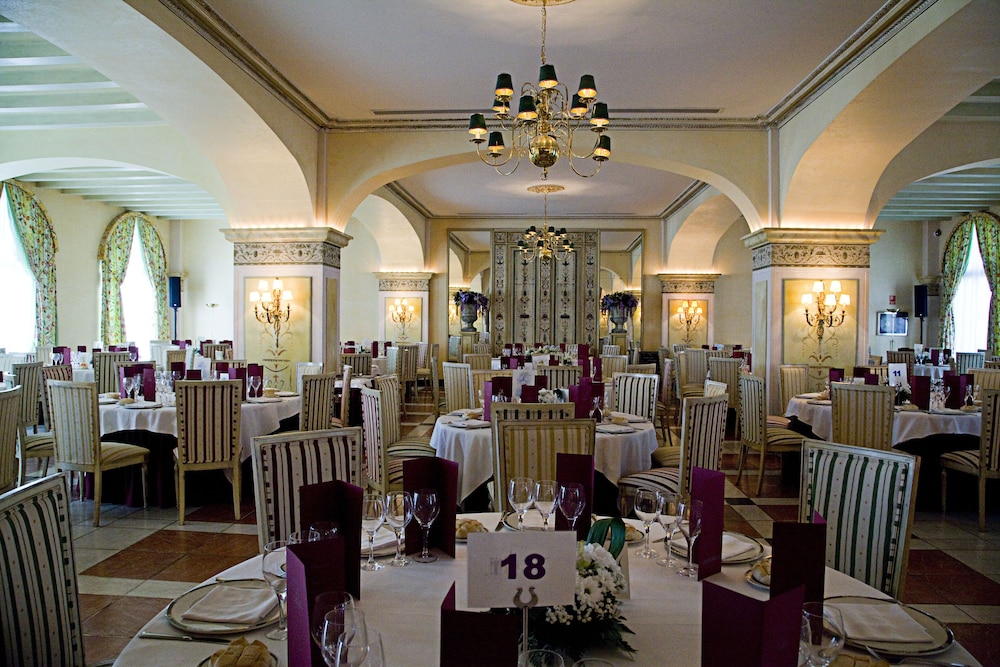 Restaurant-cafeteria