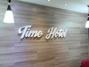thumbnail: Reception