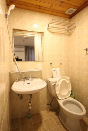thumbnail: Bathroom