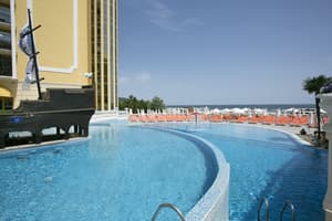 thumbnail: Outdoor pool