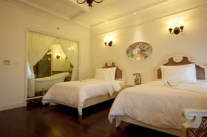 thumbnail: Room