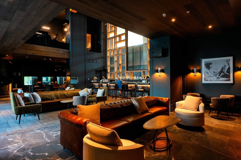 Sports bar