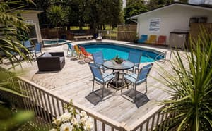 thumbnail: Pool