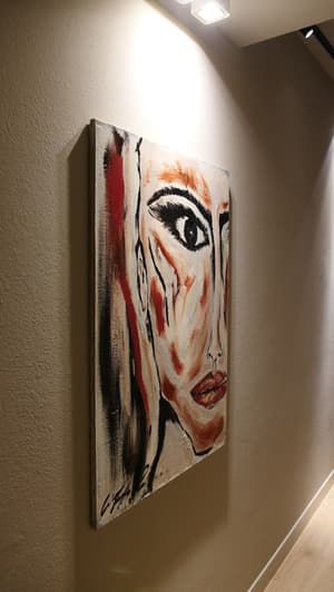 thumbnail: Interior detail