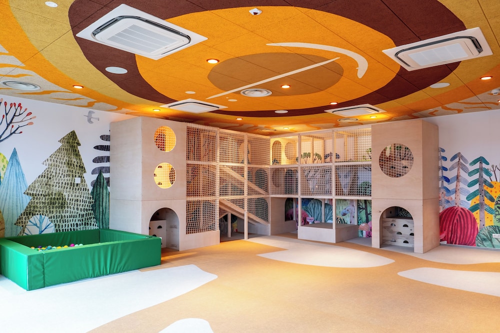 Children's play area - indoor