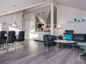 thumbnail: Interior