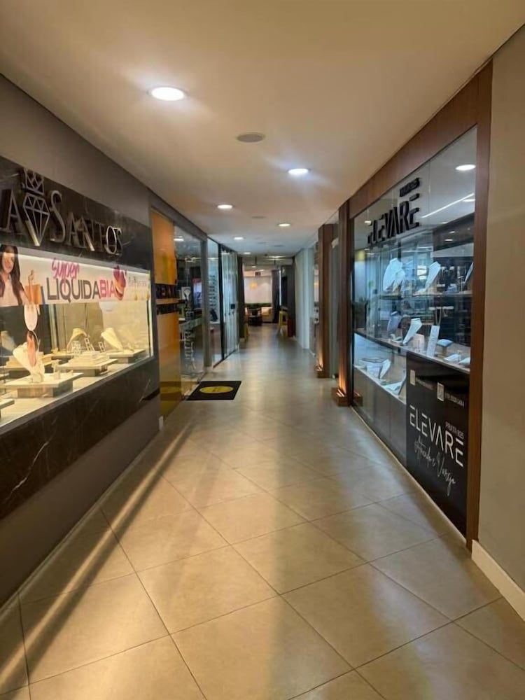 Shopping mall