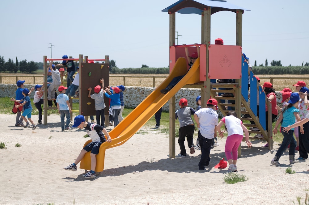 Children's play area - outdoor
