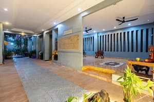 thumbnail: Interior detail