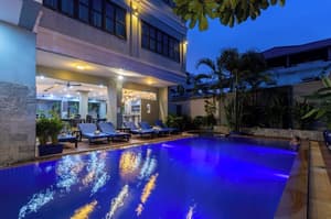 thumbnail: Pool