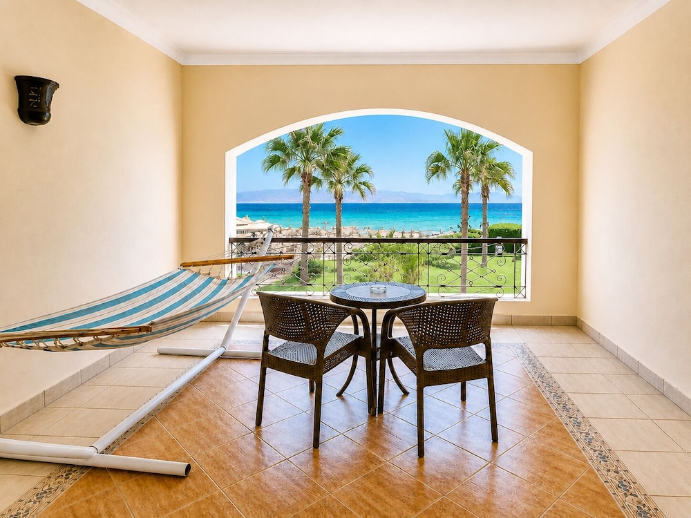 Beach/ocean view