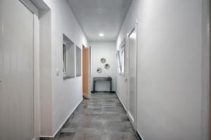 thumbnail: Interior detail