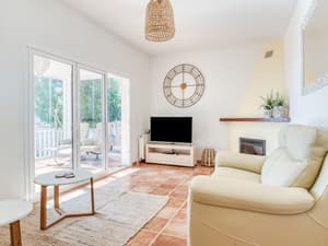 thumbnail: Living room