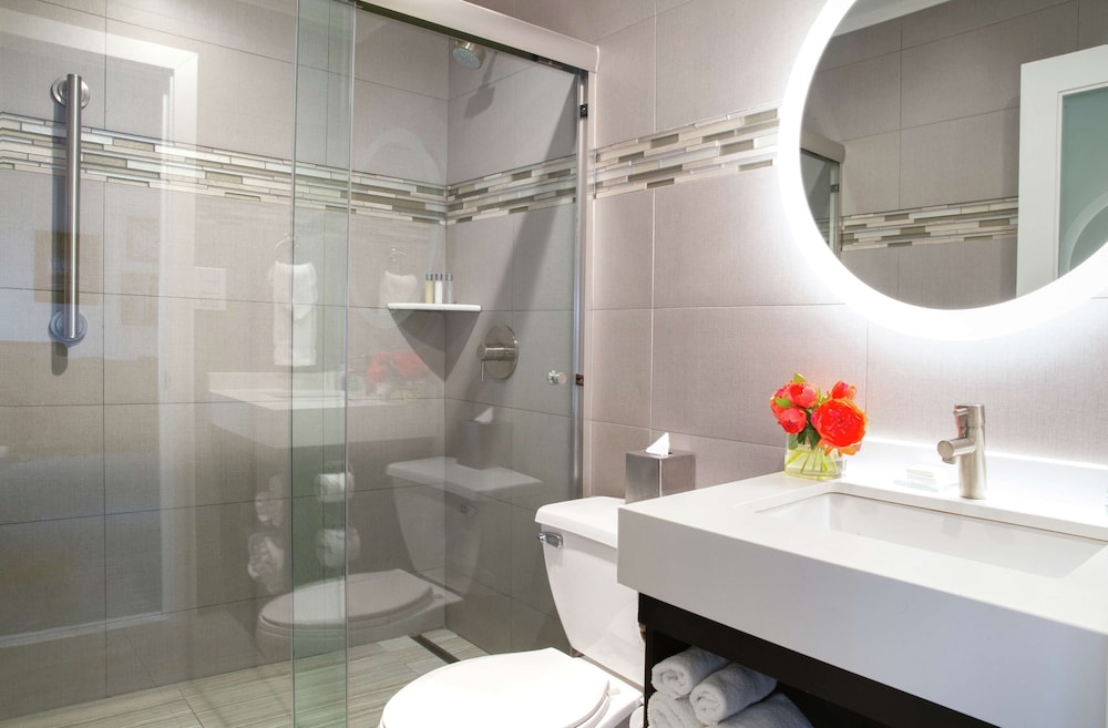 Bathroom shower