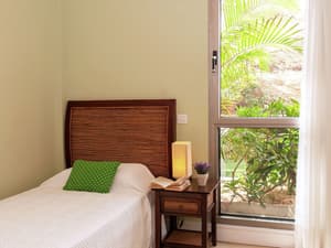 thumbnail: Room amenity