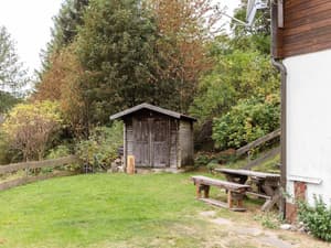 thumbnail: Exterior