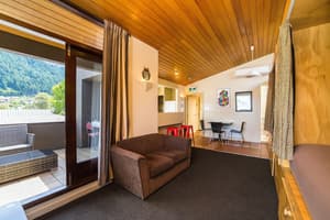 thumbnail: Living area