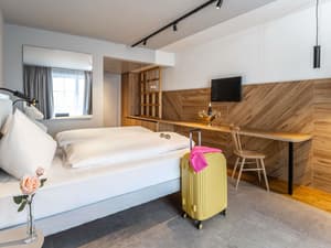thumbnail: Rooms