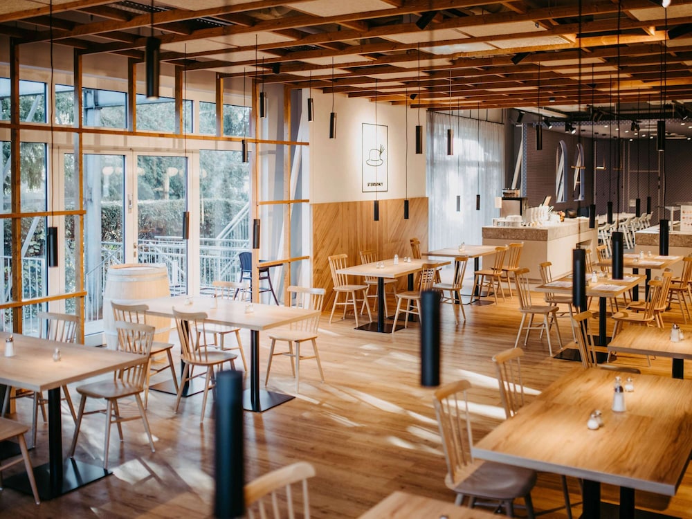 Restaurant-cafeteria