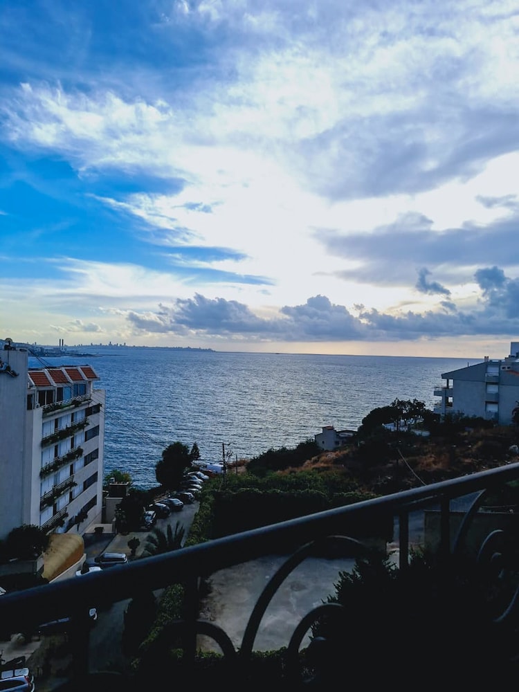 Beach/ocean view