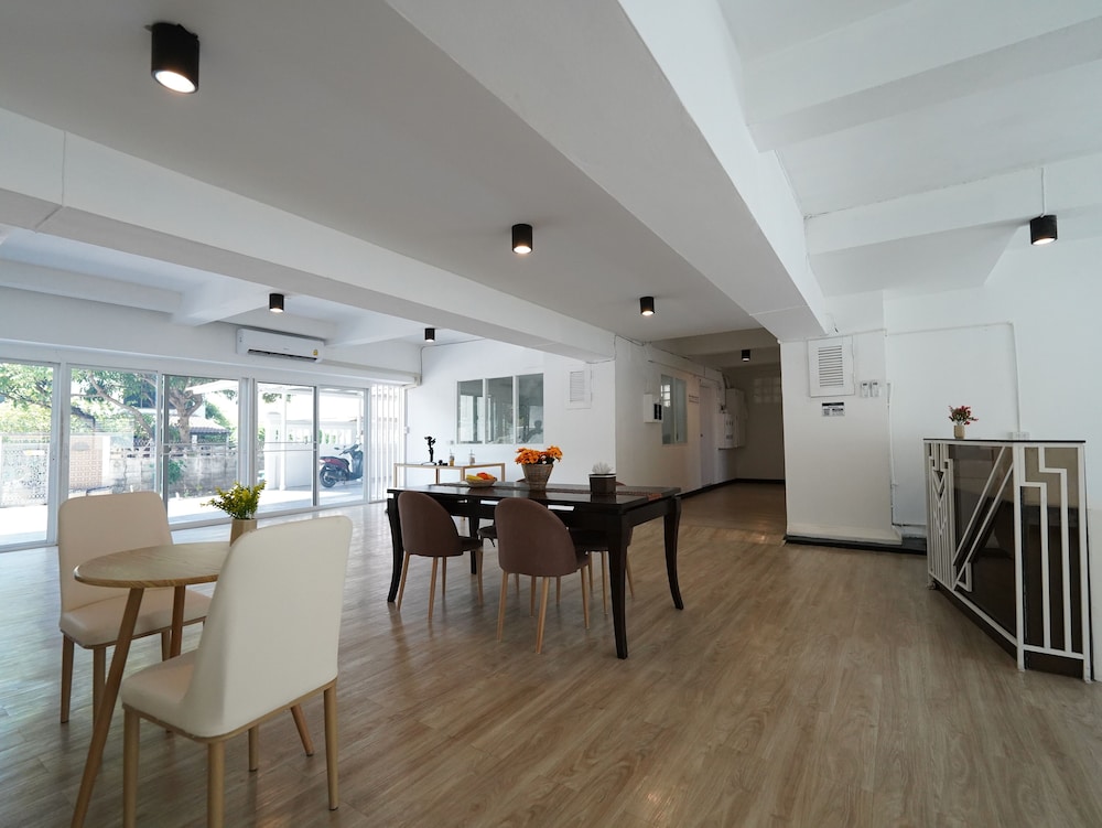 Restaurant-cafeteria