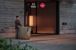 thumbnail: Exterior