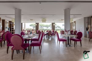 thumbnail: Restaurant