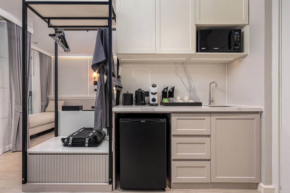 Private kitchenette