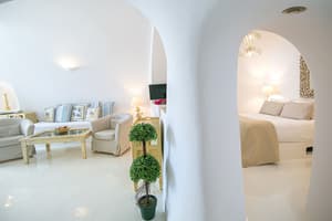 thumbnail: Interior