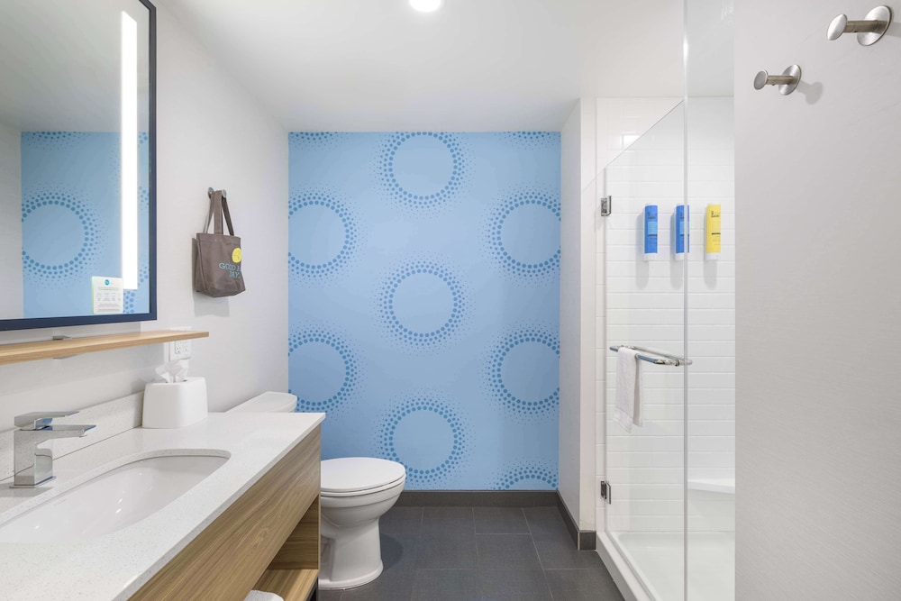 Bathroom shower