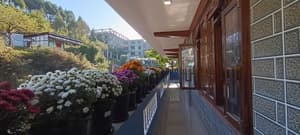 thumbnail: Exterior detail