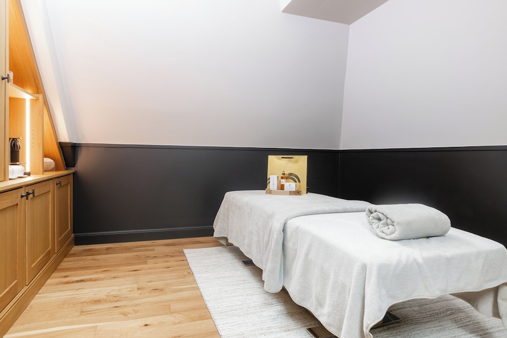 Massage in accommodation