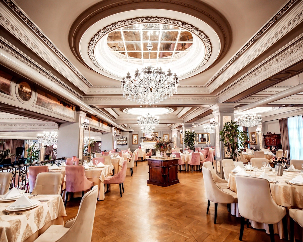 Indoor wedding