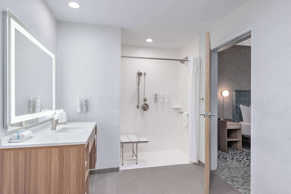 Bathroom shower