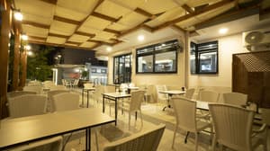 thumbnail: Restaurant